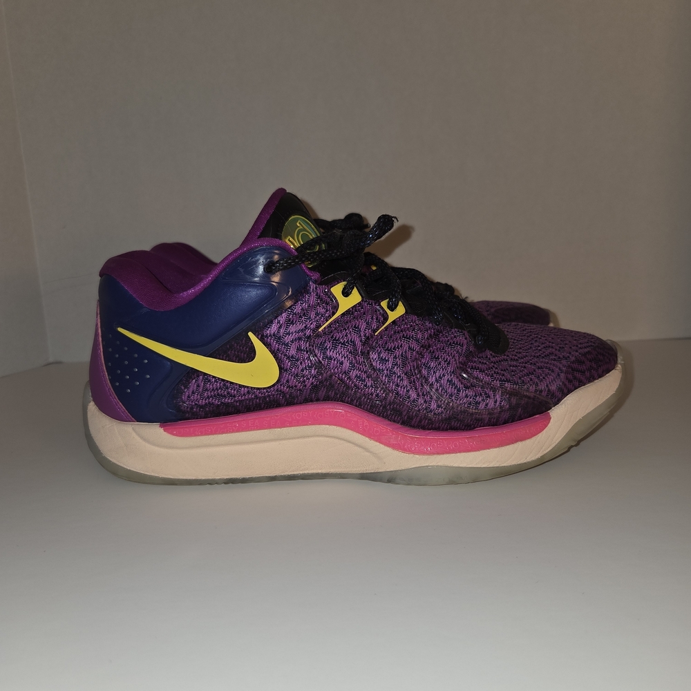 Nike Mens Sneakers - Purple and Pink